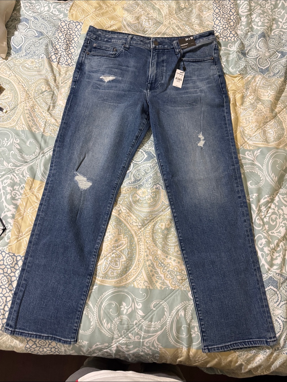 EXPRESS MENS JEANS, Slim Straight Blue Distressed Hyper Stretch Jeans, brand new